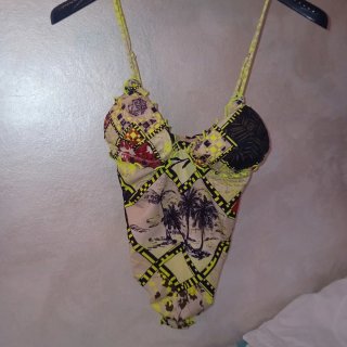 Costume donna faak