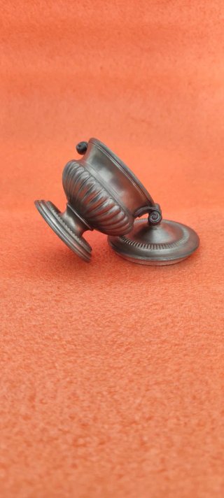Peltro con coperchio