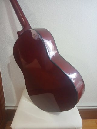 Guitarra Española para iniciación Niños,no uso.