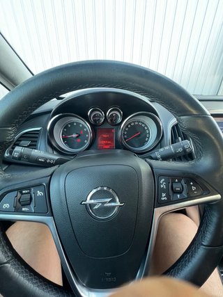 Opel Astra 2013