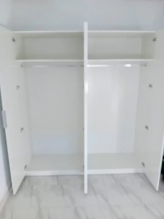 MONTADOR DE MUEBLES Y MANITAS