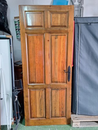 Puerta madera maciza 4 cuarterones