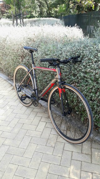 WILIER MONTEGRAPPA URBANA/COMMUTER NUEVA. Talla M