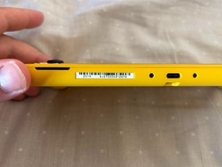Nintendo Switch Lite Amarilla + Funda