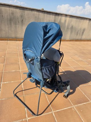 Mochila Portabebés Montanyà con Impermeable Deuter