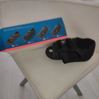 Bota Ortopédica Orliman Walker Y zapato.