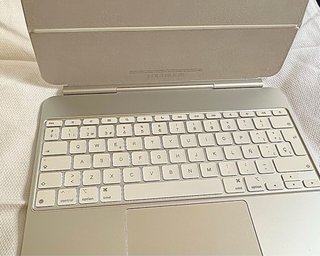 Apple Magic Keyboard iPad Pro 13” M4/M5 Blanco