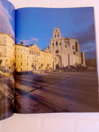 Libro España en sus Caminos