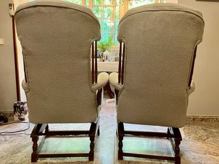 2 Poltrone a dondolo in legno beige imbottite