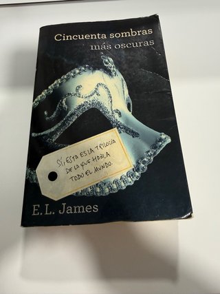 Cincuenta sombras más oscuras