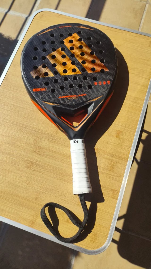 Foto del anuncio de segunda mano: Pala Padel Adidas Arrow Hit Ctrl 2026