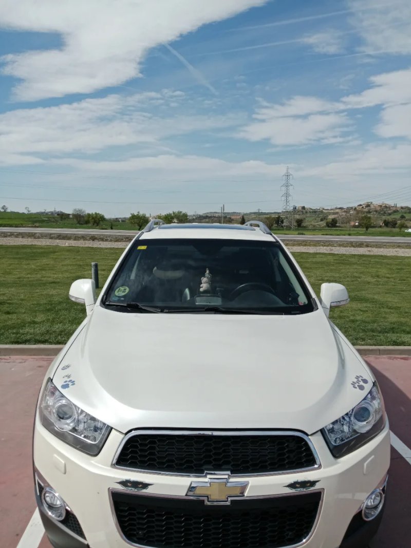 Chevrolet Captiva 2012 - foto 1