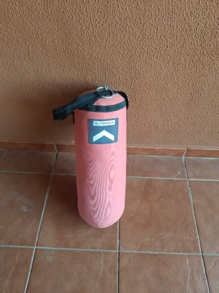 Saco de boxeo Outshock rojo
