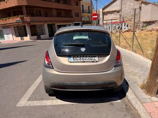 Lancia Ypsilon 2012