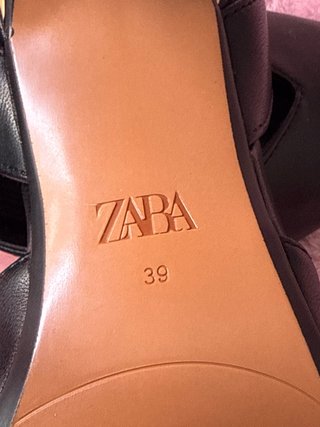 Zapatos tacón Zara negros talla 39