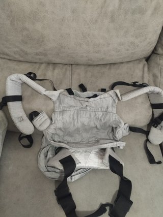 Mochila de porteo Ergobaby gris