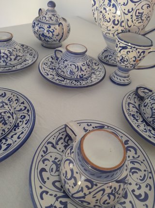 Servizio caffè in ceramica decorato blu