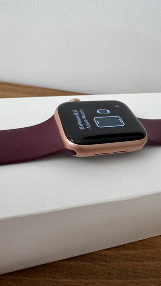 Apple Watch Series 5 Oro/rosa