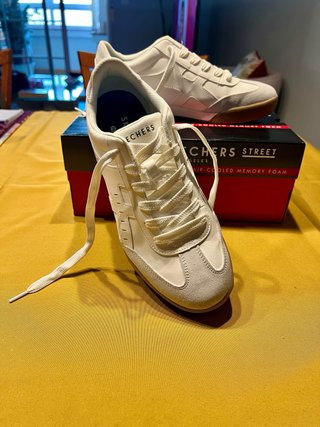 Zapatillas Skechers Blancas Piel.