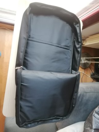 Mochila Pierre Delone Negra y Gris