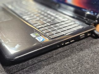 Portátil Asus X5DIN