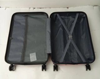 Maleta mediana 60 litros/ 20 kg