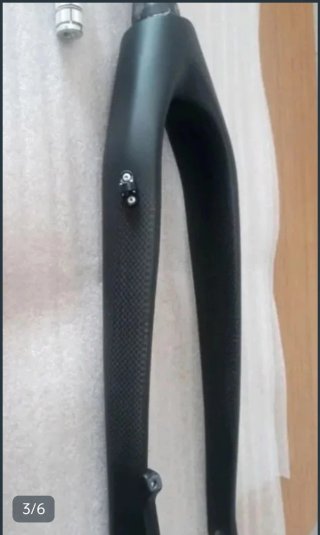 Horquilla Carbono Cónica para rueda 26"