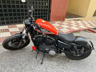 Harley Davidson 883R Naranja Negra