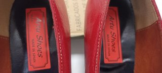 Zapatos Artu Shoes piel tacón bajo rojos