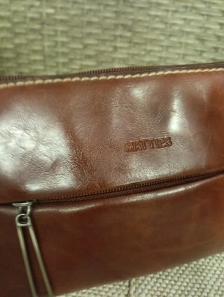 Bolso de hombro de piel marrón