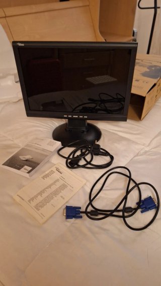Monitor LCD 17 Fujitsu Siemens Nero