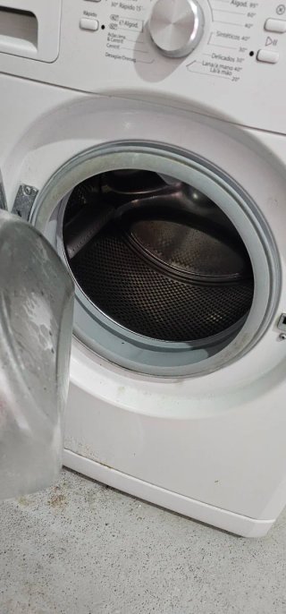 Lavadora Whirlpool Blanca averiada