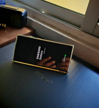 Samsung Galaxy S22 Ultra 512GB...