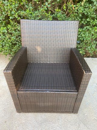 Conjunto Muebles Jardín: Sofá, Sillones y Mesa