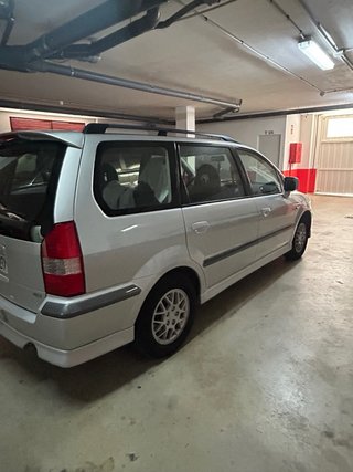 Mitsubishi Space Wagon 2002 2.4 gasolina