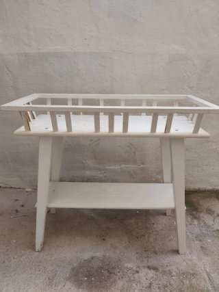 Mueble auxiliar blanco de madera