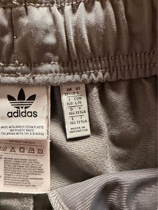 Pantalón Adidas gris niño