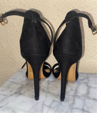 Sandalias de tacón negras