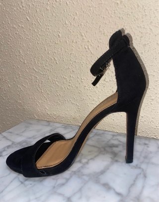 Sandalias de tacón negras