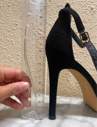 Sandalias de tacón negras