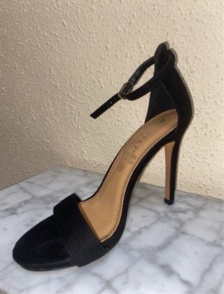 Sandalias de tacón negras