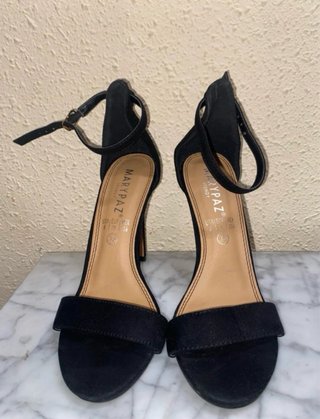 Sandalias de tacón negras