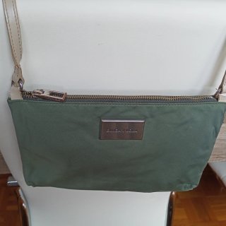 Bolso verde de Bimba y Lola en perfecto estado con