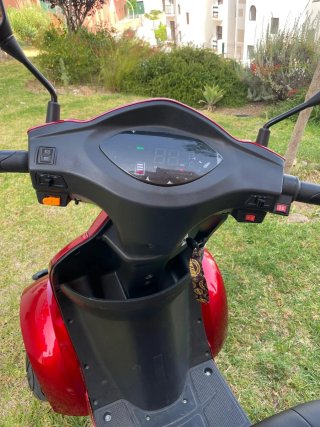 Moto movilidad reducida 4 ruedas