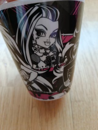 Lote taza y puzzle Monster High