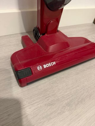 Aspiradora Bosch Roja 14.4V