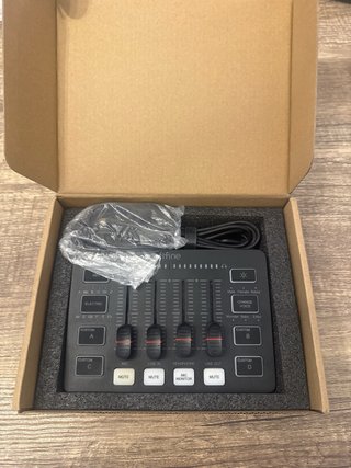 Fifine Ampligame SC3 Mesa