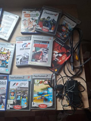 Pack PS2 Slim, Mando, 28 Juegos y volante
