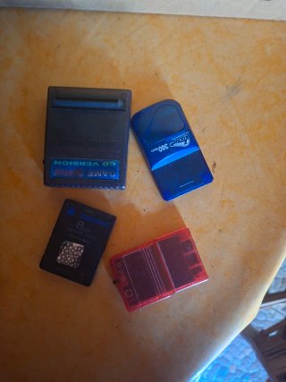 Pack PS2 Slim, Mando, 28 Juegos y volante