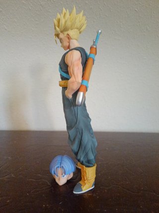 Figura Trunks JT